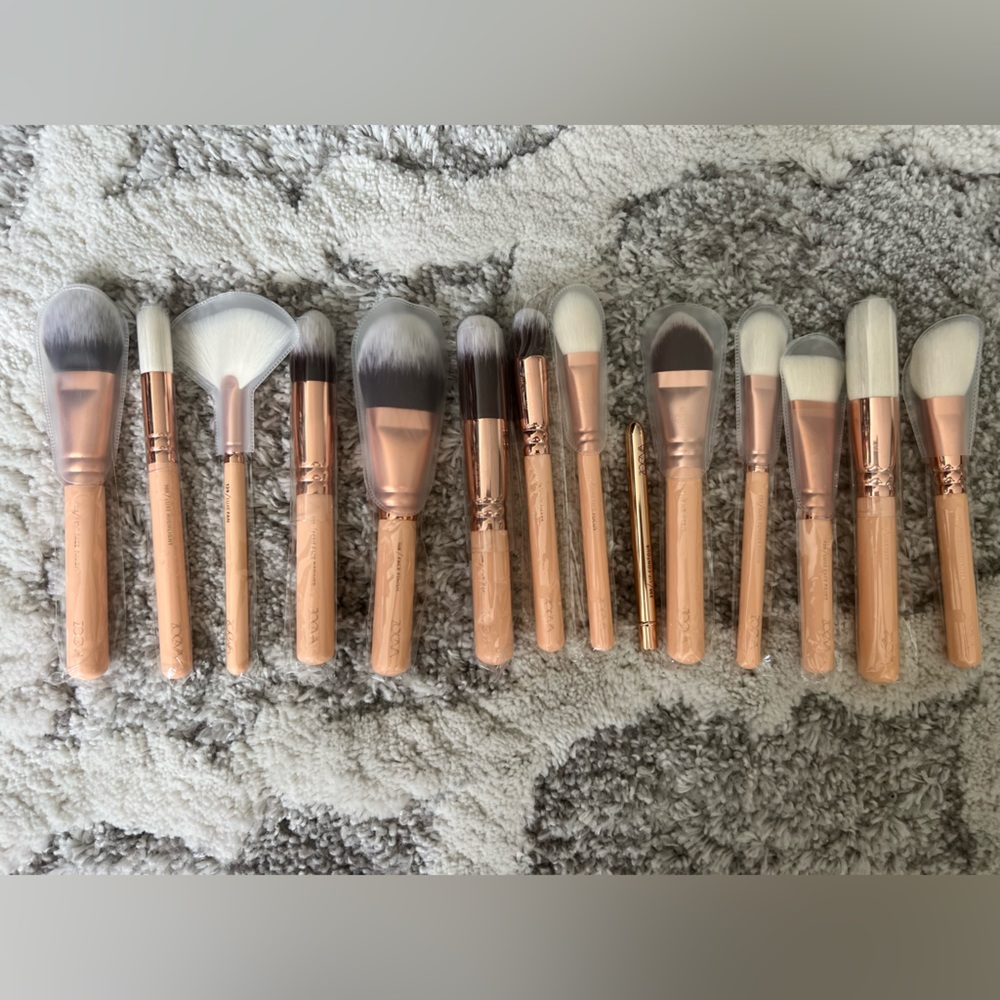 Zoeva make up brushes 14 pcs